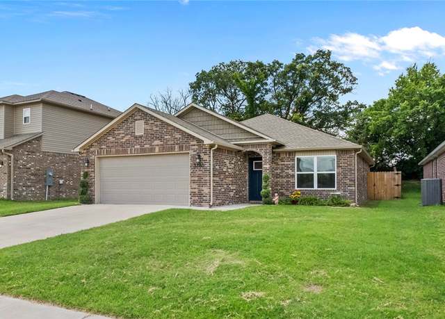 Property at 3280 Red Tail Way, Farmington, AR 72730, 3 beds, 2 baths