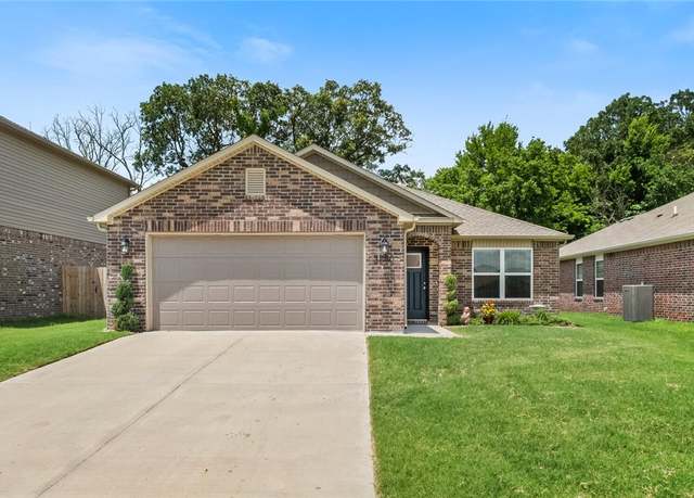 Property at 3280 Red Tail Way, Farmington, AR 72730, 3 beds, 2 baths