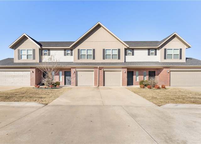 Property at 2701-2707 W Shasta Rd, Rogers, AR 72758, 12 beds, 10 baths