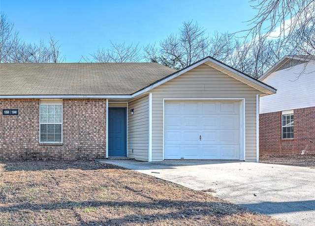 Property at 1348 N Boxley Ave, Fayetteville, AR 72704, 3 beds, 2 baths