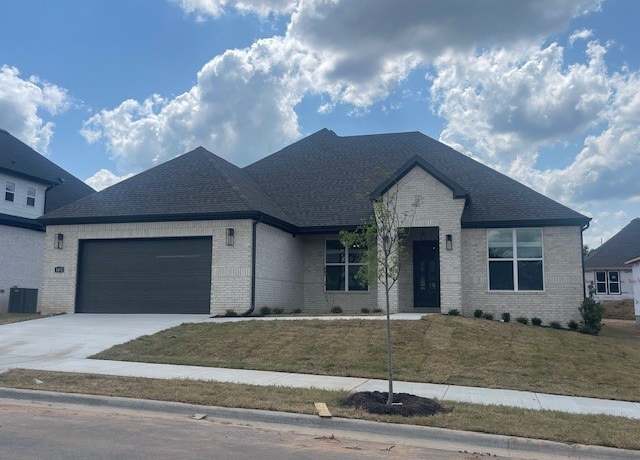 Property at 3652 E Greystone Dr, Fayetteville, AR 72764, 3 beds, 2 baths