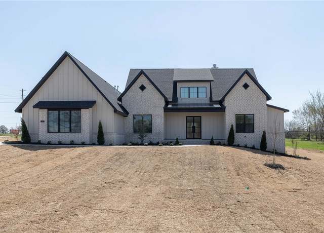 Property at 2987 Buck Ave, Tontitown, AR 72762, 4 beds, 4 baths