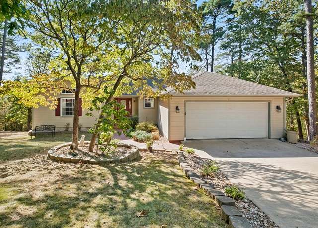 Property at 14 Redruth Ln, Bella Vista, AR 72714, 4 beds, 3 baths