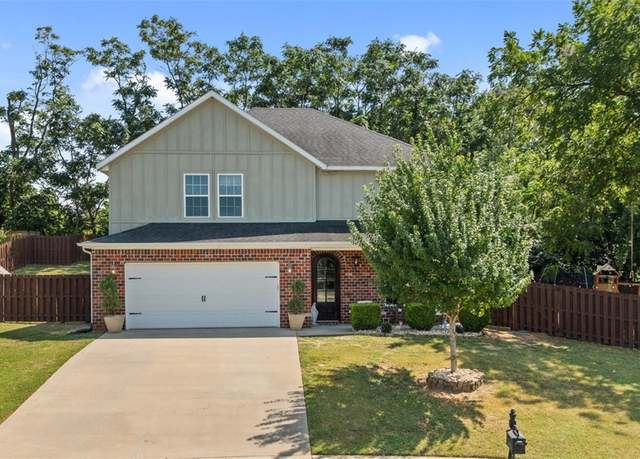 Property at 1741 Sweetbriar, Centerton, AR 72719, 4 beds, 2.5 baths