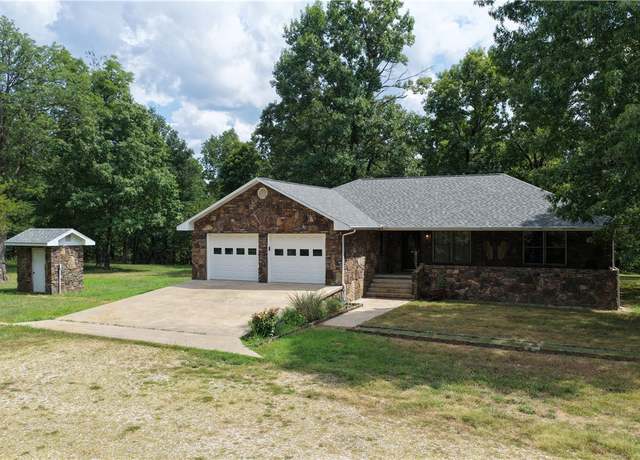 Property at 1120 County Road 6012, Berryville, AR 72616, 2 beds, 2 baths