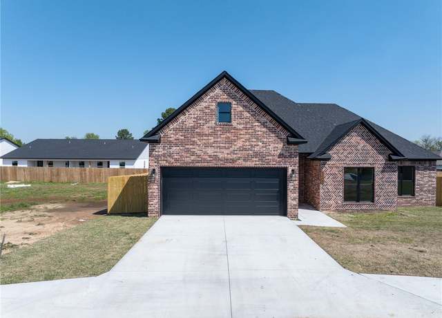 Property at 1900 Yellowstone Dr, Barling, AR 72923, 4 beds, 2 baths