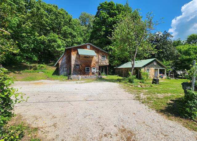 Property at 1023 N Rowland St, Harrison, AR 72601, 4 beds, 2 baths