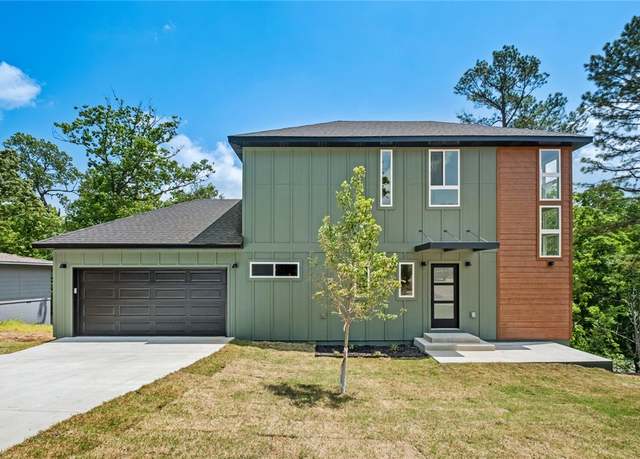 Property at 2 Brightling Ln, Bella Vista, AR 72715, 2 beds, 2.5 baths