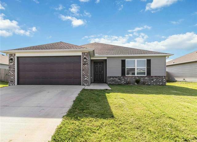 Property at 1405 S Blandford St, Siloam Springs, AR 72761, 3 beds, 2 baths