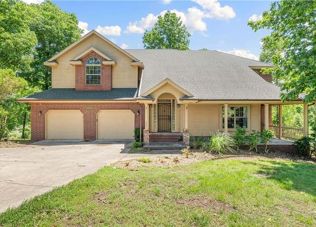 Property at 1901 Blue Hill Rd, Rogers, AR 72758, 3 beds, 2.5 baths