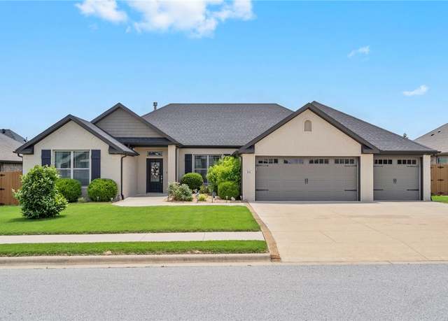 Property at 531 Chaparral St, Centerton, AR 72719, 4 beds, 2.5 baths