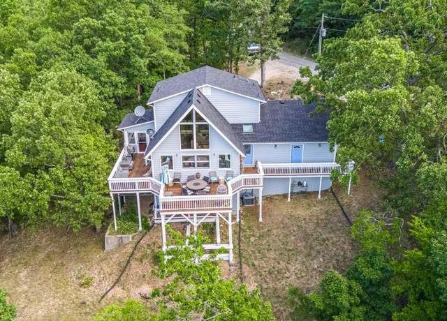 Property at 53 Arapahoe Dr, Holiday Island, AR 72631, 3 beds, 2.5 baths