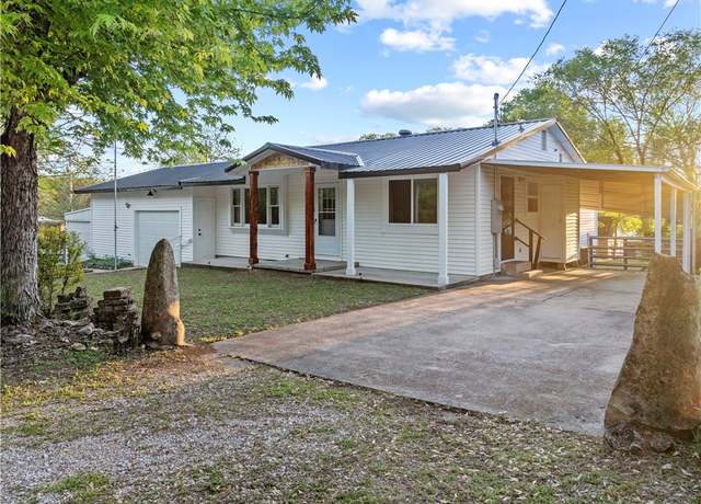 Property at 321 Blackwell Rd, Diamond City, AR 72644, 2 beds, 1.5 baths