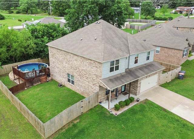 Property at 1017 Richland Creek Ave, Elkins, AR 72727, 4 beds, 2.5 baths