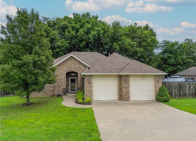 Property at 696 E Thornstone Ave, West Fork, AR 72774, 3 beds, 2 baths