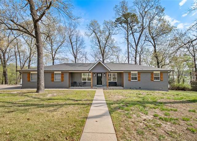 Property at 16420 Pin Oak Ln, Rogers, AR 72756, 4 beds, 3 baths