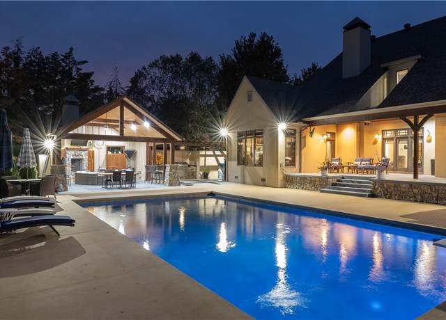 Property at 4456 Jean Ln, Fayetteville, AR 72704, 5 beds, 5.5 baths