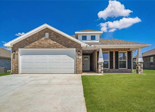 Property at 1710 Ferguson St, Pea Ridge, AR 72751, 3 beds, 2 baths