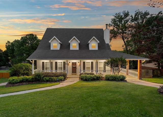 Property at 5200 Hardscrabble Way, Fort Smith, AR 72903, 5 beds, 5 baths