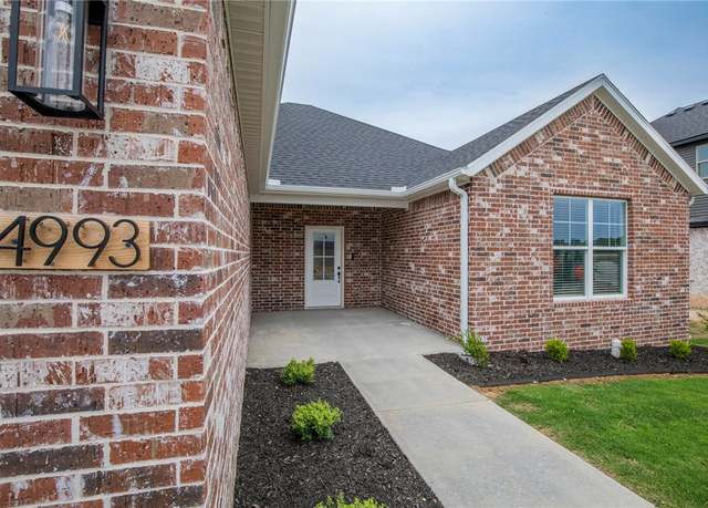 Property at 4993 Farmhouse St, Springdale, AR 72762, 4 beds, 2.5 baths