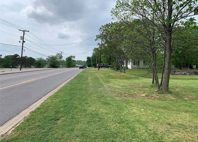 Property at 1315 E 16th St, Russellville, AR 72802