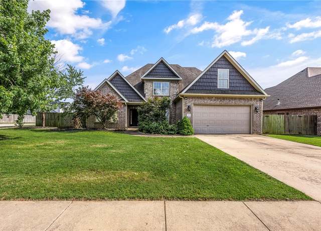 Property at 2301 SW Farringdon Ave, Bentonville, AR 72713, 4 beds, 2.5 baths