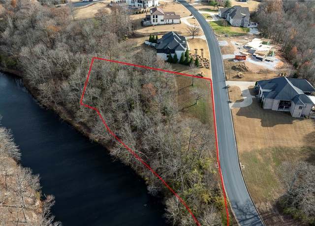 Property at 4101 N Dogwood Canyon Loop, Fayetteville, AR 72704