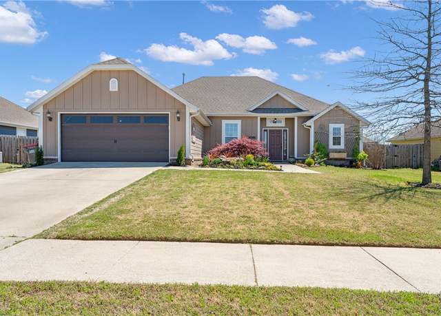 Property at 4091 Ridgeton St, Springdale, AR 72764, 3 beds, 2 baths