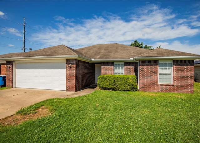 Property at 800 SW Sandrock Rd, Bentonville, AR 72712, 3 beds, 2 baths