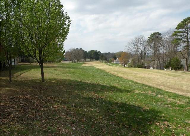 Property at 17 La Quinta Loop, Holiday Island, AR 72631