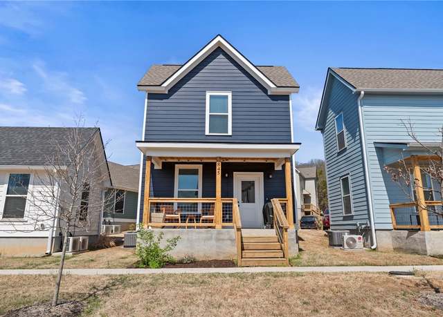 Property at 845 One Mile Rd, Fayetteville, AR 72704, 2 beds, 2.5 baths