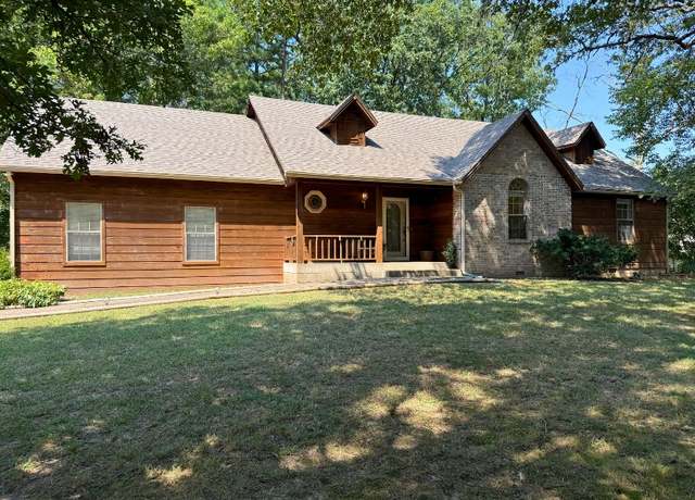 Property at 2 Wendron Ln, Bella Vista, AR 72714, 2 beds, 2 baths