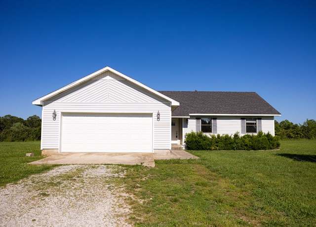 Property at 6716 Panther Dr, Harrison, AR 72601, 3 beds, 2 baths
