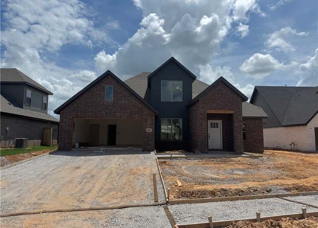 Property at 4801 SW Elderwood St, Bentonville, AR 72713, 4 beds, 2.5 baths
