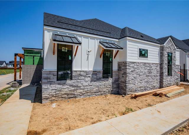 Property at 3506 SW Scoggins Rd, Bentonville, AR 72713, 3 beds, 2 baths