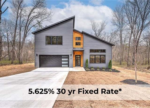 Property at 117 Kinross Dr, Bella Vista, AR 72715, 3 beds, 2.5 baths