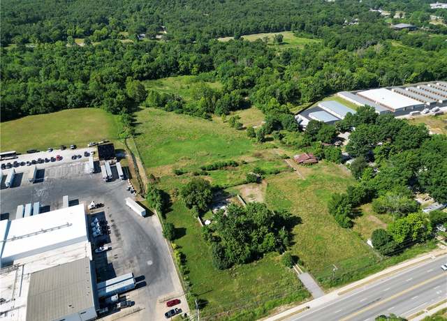 Property at 123 E 15th St, Fayetteville, AR 72701