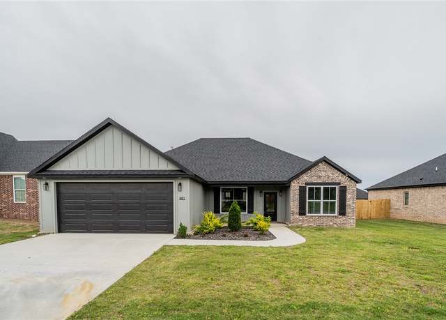 Property at 881 Round Top, Prairie Grove, AR 72753, 3 beds, 2 baths