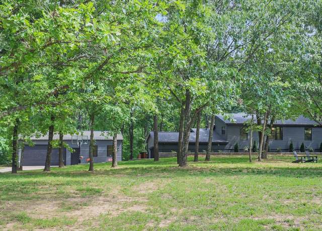 Property at 8645 Manor Dr, Bentonville, AR 72712, 3 beds, 3 baths