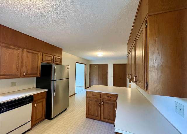 Property at 108 Cedar Hts, Huntsville, AR 72740, 3 beds, 2 baths
