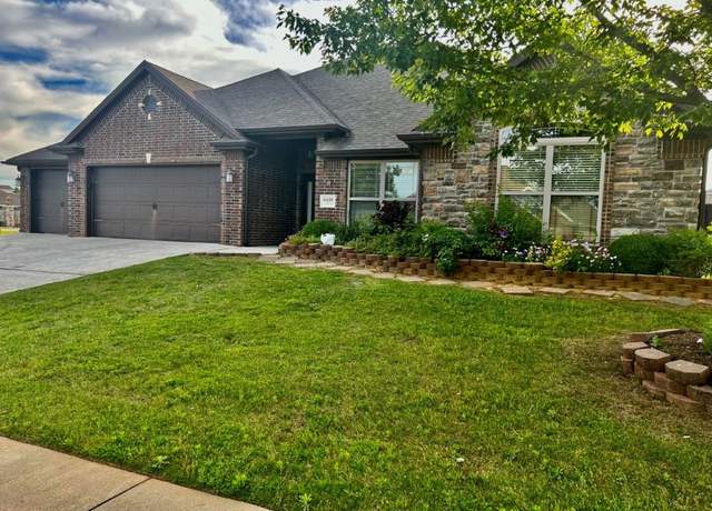 Property at 6408 S 49th St, Rogers, AR 72758, 4 beds, 2 baths