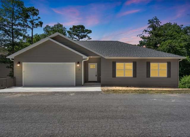 Property at 28 Fleetwood Dr, Bella Vista, AR 72714, 3 beds, 2 baths