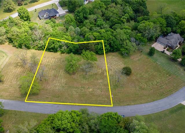 Property at 586 Winding Spring Dr, Fayetteville, AR 72703