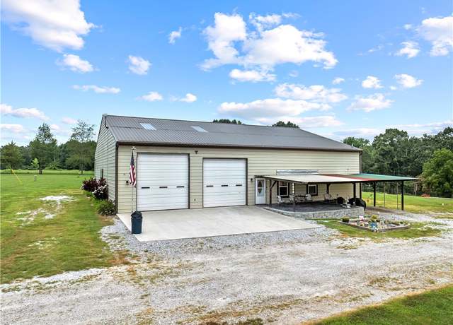 Property at 6800 White Fence Dr, Harrison, AR 72601, 2 beds, 1 bath