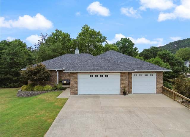 Property at 1 Bandy Ln, Holiday Island, AR 72631, 3 beds, 3.5 baths