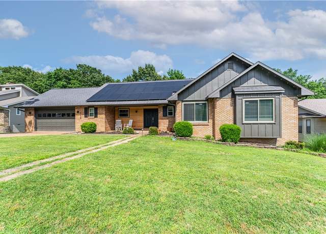 Property at 129 San Jose Dr, Springdale, AR 72764, 5 beds, 3 baths