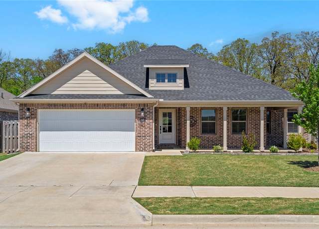 Property at 62 Loveland Loop, Farmington, AR 72730, 4 beds, 2 baths
