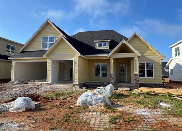 Property at 2725 Amaris Ave, Lowell, AR 72745, 4 beds, 3 baths