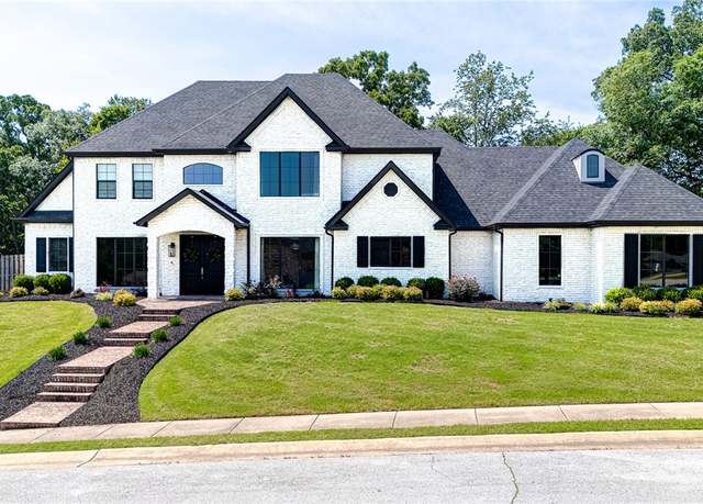 Property at 601 Chattin Cir, Bentonville, AR 72713, 4 beds, 4.5 baths