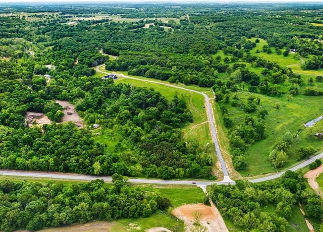 Property at 8001 Hill Country Dr, Decatur, AR 72722